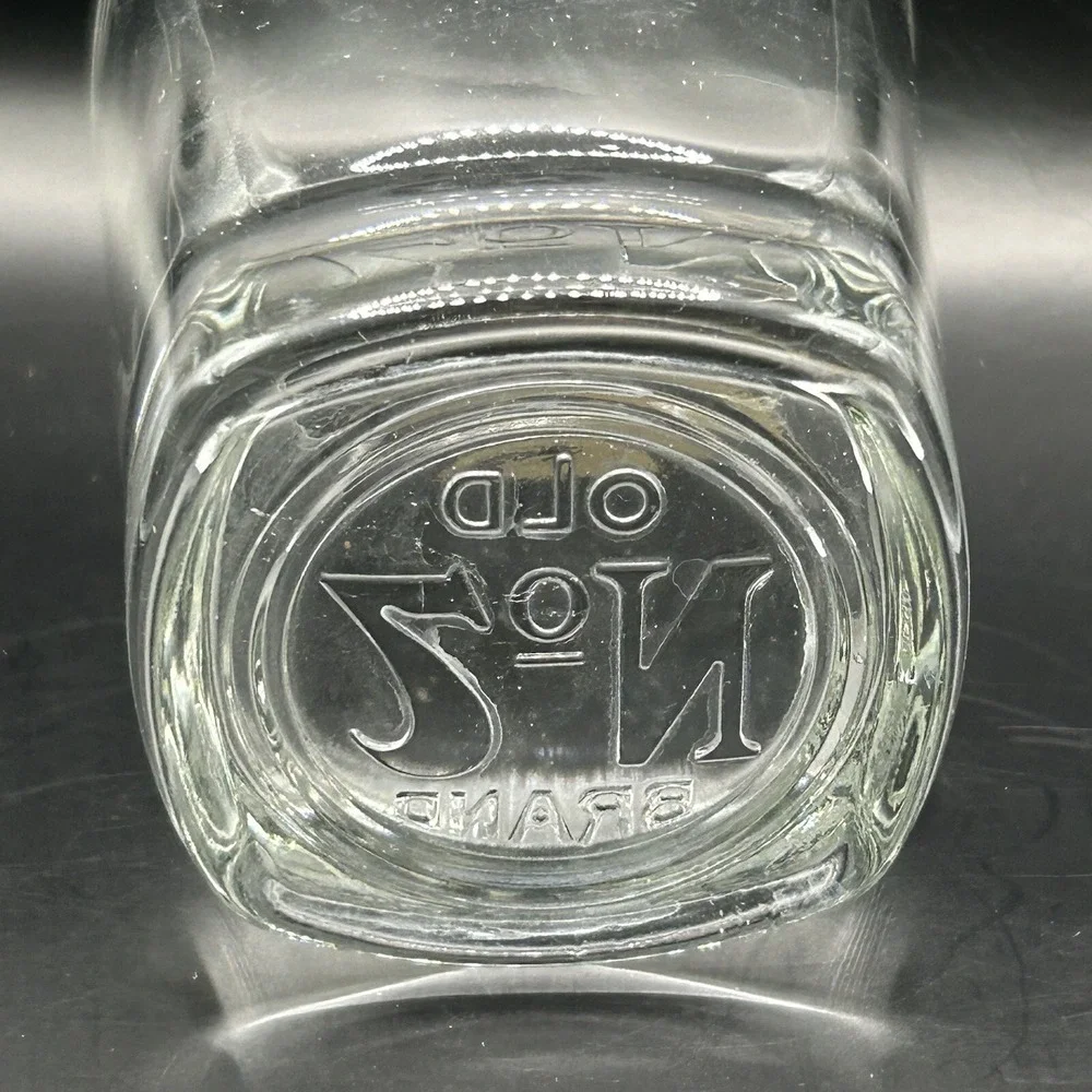 Jack Daniels - Old No. 7 Black logo - Square Glass Vintage Collectors